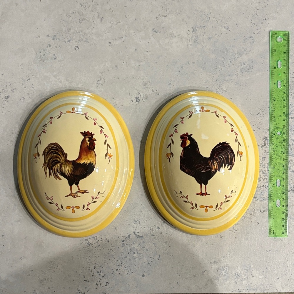 2 Vintage Rooster Wall Plaques